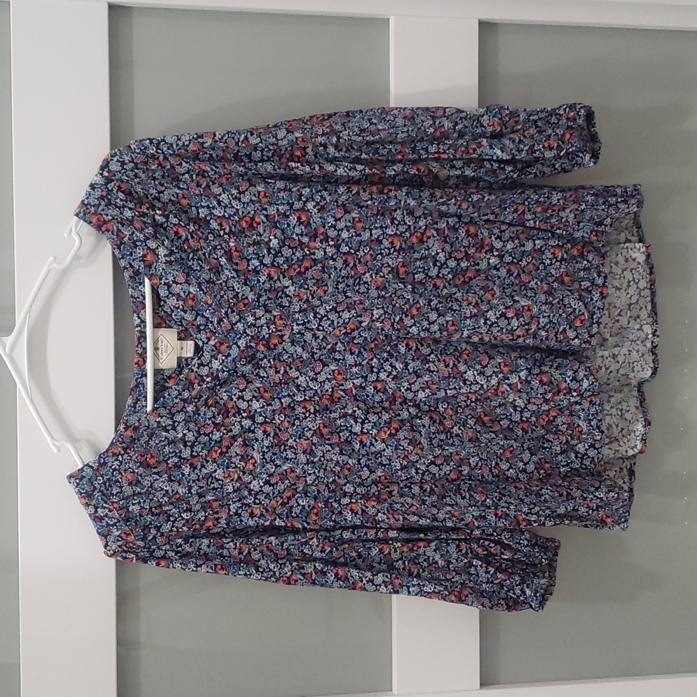 Ladies St. John's Bay 3/4 length shirt